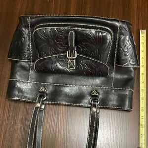 Patricia Nash Bolsena with tooled leather, please ask questions.